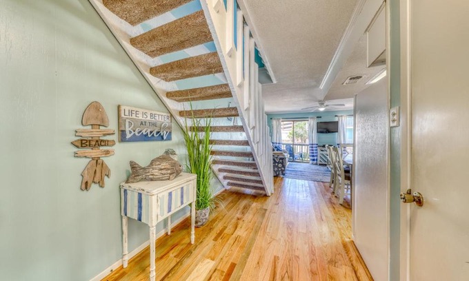 Gulf Shores Hotel | Relax at The Sands #102 with Pool & Family-Friendly Vibes
