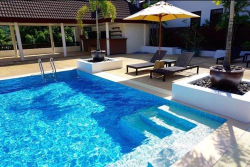 Nai Harn Apartment | Explore The Sands: 2 Bedroom Apartment Near Naiharn Beach