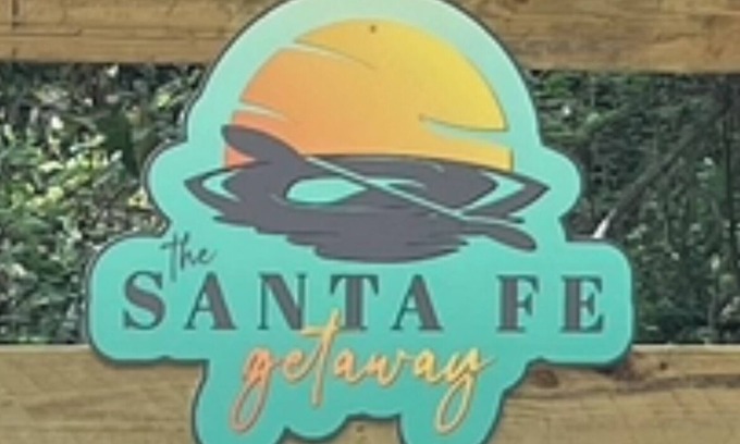 Branford House | Experience The Santa Fe Getaway: Ocean View & Family-Friendly