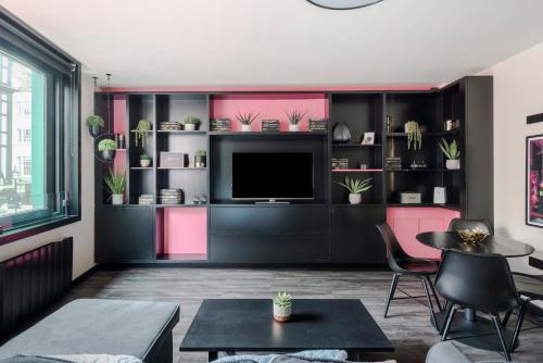 Soho Apartment | Discover The Sassy Soho - Family-Friendly 4-Star Haven