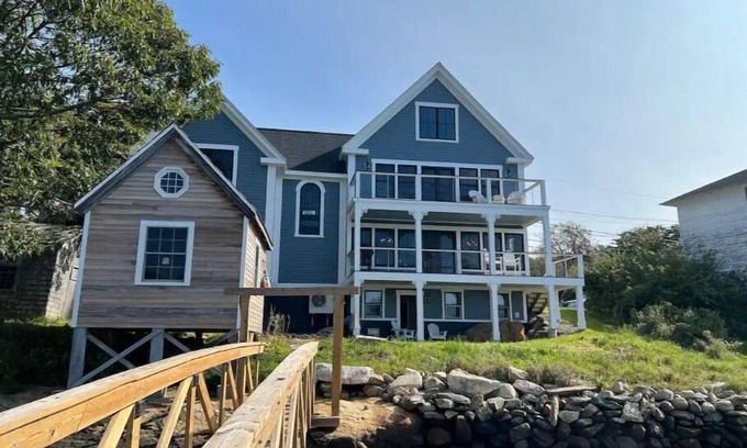Boothbay Harbor House | Unforgettable Stay at The Sea Eagle - Waterfront Retreat