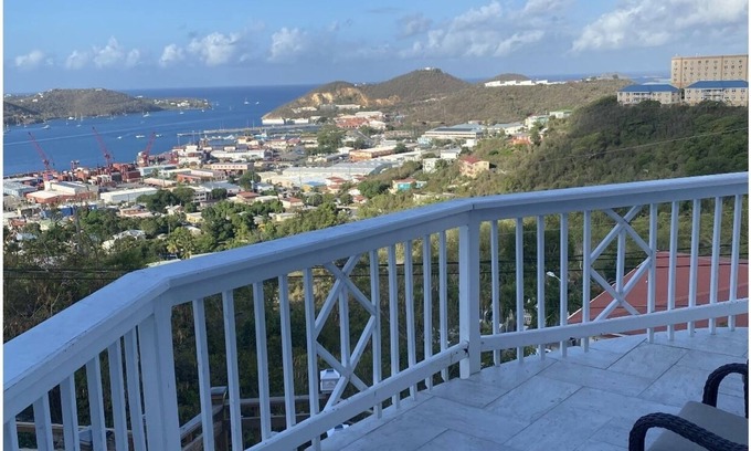 Estate Lower John Dunko Apartment | Relax at The Sea Side View @ Serenity Estate with Breakfast