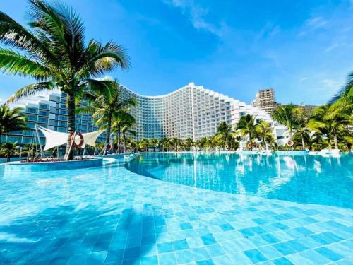 Cam Ranh Hotel | Oceanfront Bliss at The Sea View Cam Ranh Beach Resort