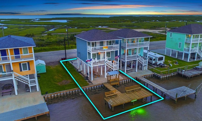 Matagorda House | Unforgettable Stay at The Seaesta Shack on Colorado River