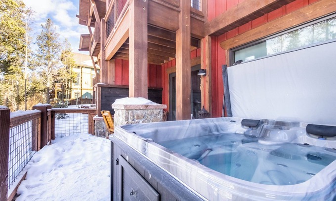 Lakeside Village Apartment | Discover The Seasons at Keystone #1819 with Family-Friendly Amenities