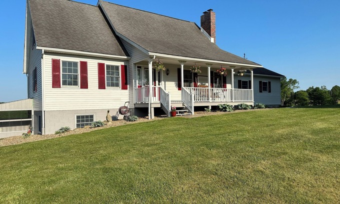 Millersburg Other | Discover Windy Hollow Retreat in Scenic Amish Country