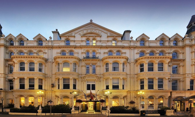 Douglas Hotel | The Sefton