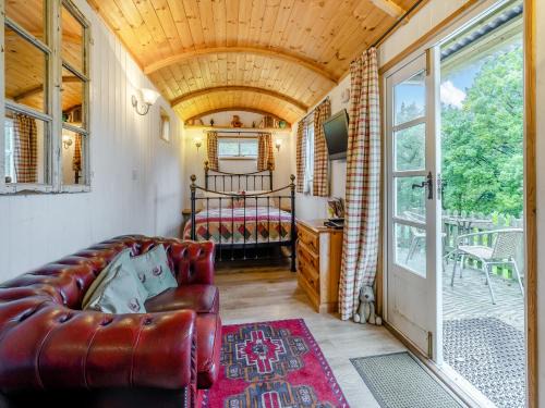 Coalbrookdale House | Cozy Stay at The Shepherds Rest - Perfect for Families & Pets