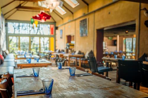 Lower Godney Hotel | Discover The Sheppey: Guest Rated 9/10 & Breakfast Included