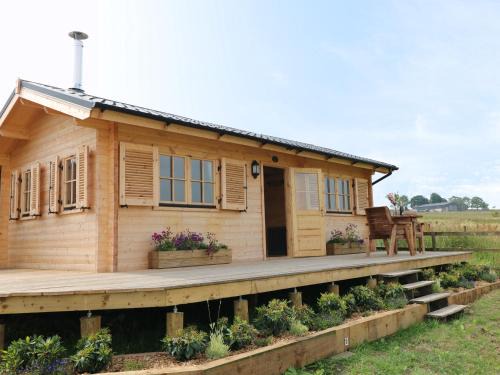 Longnor House | Discover The Shooting Lodge: 4-Star Comfort with Great Reviews