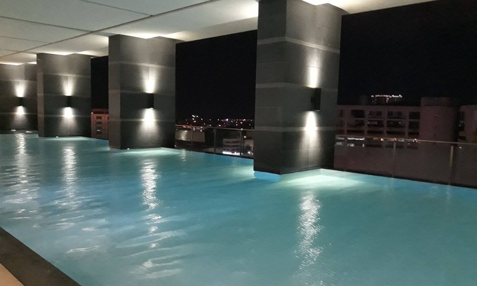 Bunga Paya Pantai Apartment | Experience The Shore 3BR Hotel with Complimentary Breakfast