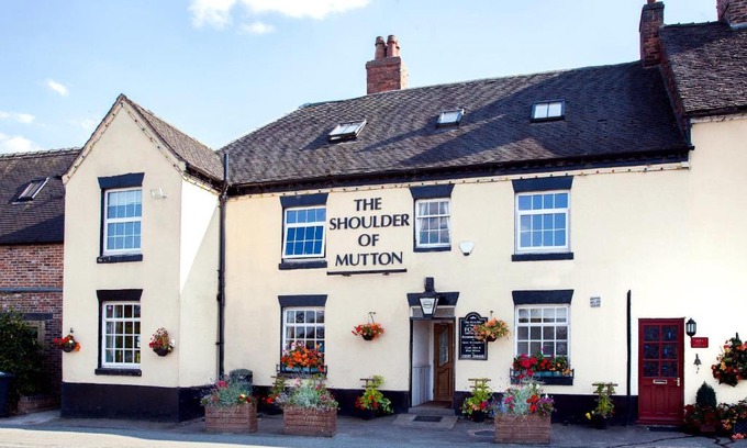 King's Bromley Hotel | Inviting Stay at The Shoulder Of Mutton Inn with Breakfast