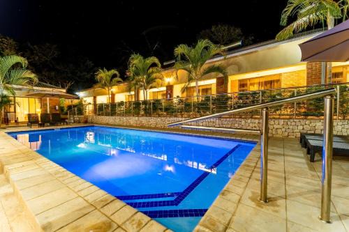 Victoria Falls Cabin | Relaxing Oceanfront Retreat at The Shrub Lodge