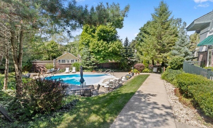 Lake Geneva Apartment | Explore The Silo at The Hayloft – Family-Friendly Retreat!