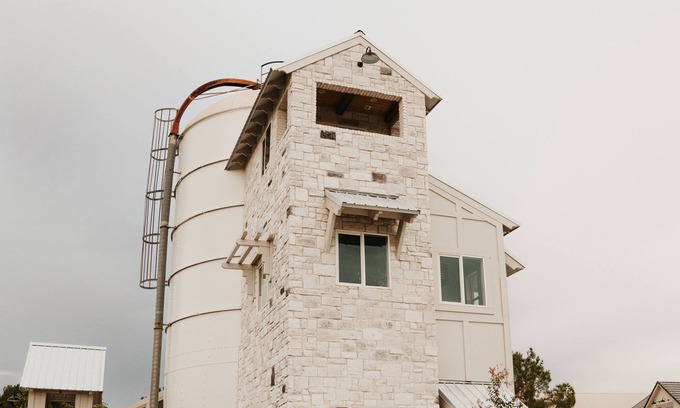 Washington Cottage | Experience The Silo Inn: Intimate Getaway by Zion & Bryce