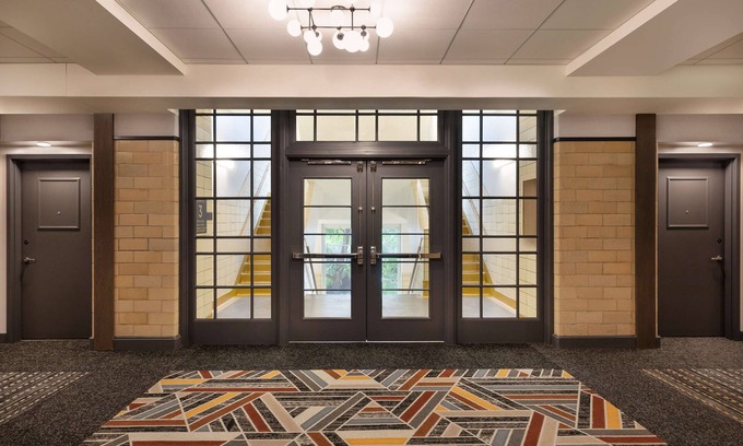 Downtown Denver Hotel | Experience The Slate Denver: 4-Star Comfort & Amenities