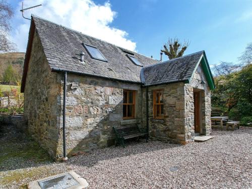 Lochearnhead House | Pet-Friendly Getaway at The Smiddy - Rated 8.2/10