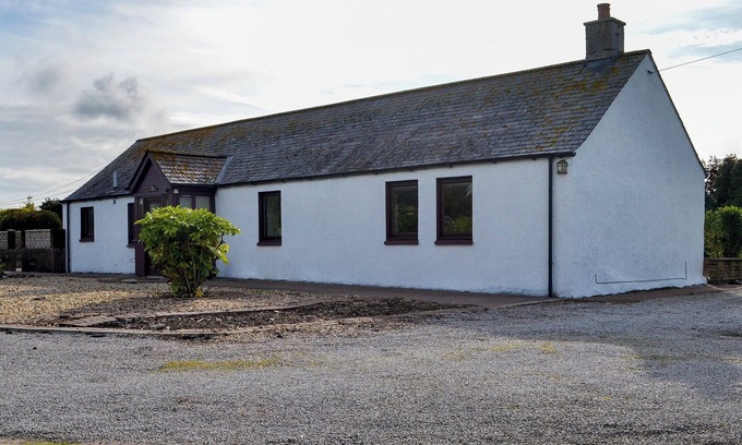 Newton Stewart Cottage | Tranquil Cottage with Ocean Views and Pet-Friendly Amenities