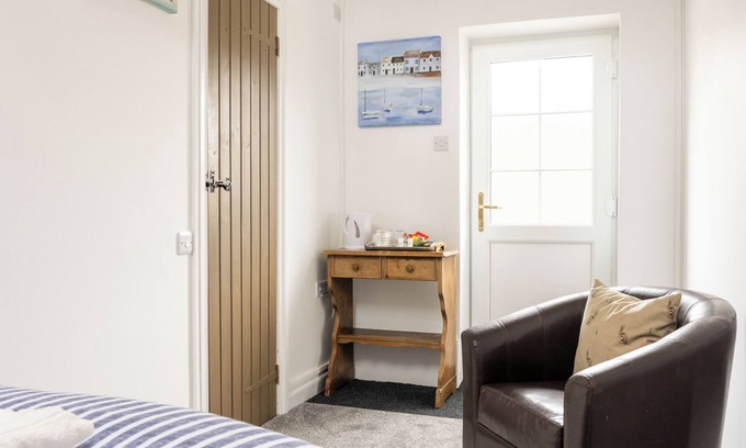 Bedford House | The Snug at Scald end Farm