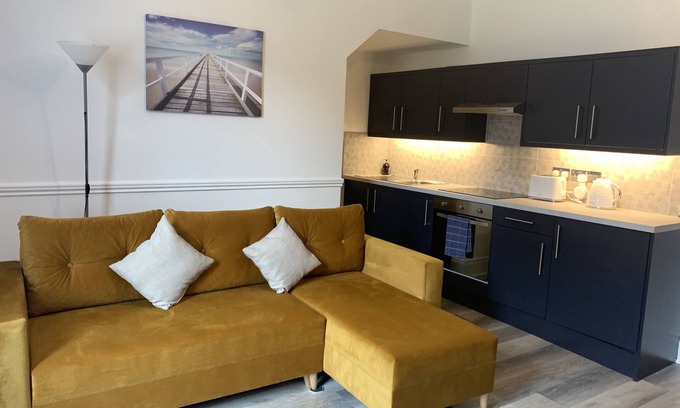 Morpeth House | Cozy Getaway at The Snug in the Heart of Morpeth