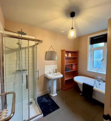 New Forest District Apartment | Family-Friendly Escape at The Snug - Rated 9.1/10