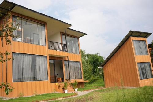 Gunehr Hotel | Discover The Solace Bir: Family and Pet-Friendly Retreat