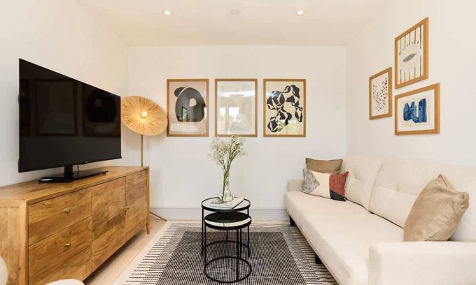 Abbey Apartment | The South Wimbledon Hideout - Fancy 1 Bdr Flat