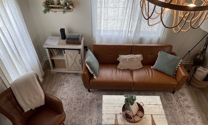Terre Haute House | Experience The Spiral Cottage: Family-Friendly Retreat