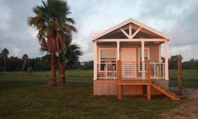 Rockport House | Discover The Spoonbill Guest House: Pet-Friendly Retreat