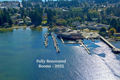 Sechelt Hotel | Experience The Spot at Porpoise Bay with Oceanfront Views
