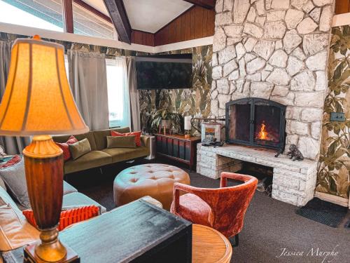 New Ashford Hotel | Oceanfront Family Escape at The Springs Motel