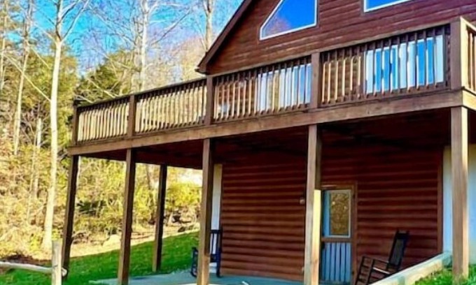 Clarkson Cabin | Welcome to The Squatch Lodge: Pet-Friendly Retreat with High Ratings