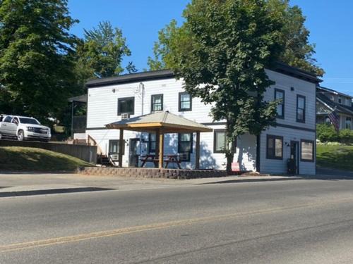 St. Maries Hotel | Discover Family-Friendly Comfort at The St Maries Inn