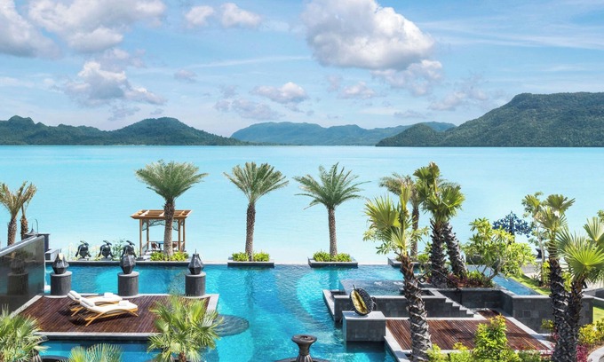 Kuah Resort | Elegant St. Regis Langkawi: 5-Star Oasis with Spa & Pool