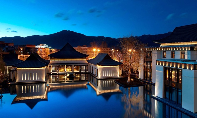 Chengguan District Hotel | Luxury Awaits at The St. Regis Lhasa Resort, 5-Star Escape