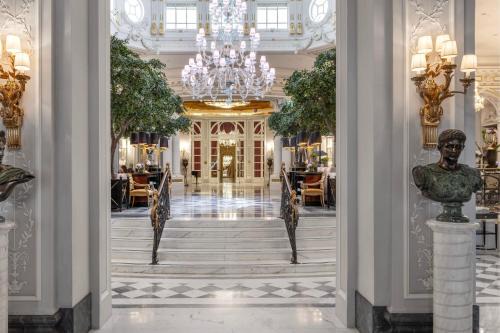 Repubblica Hotel | Experience Luxury at The St. Regis Rome – Rated 9.1/10