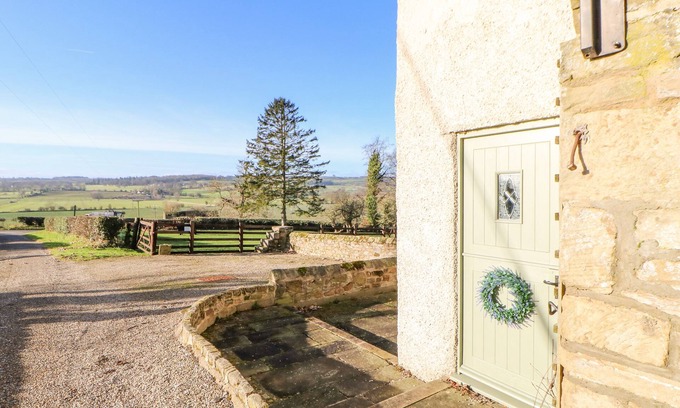 Richmond Cottage | Romantic Retreat at The Stable, Sedbury Park Farm