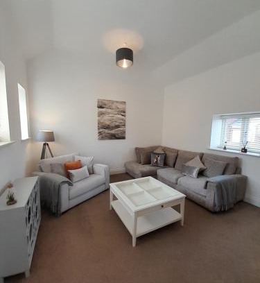 Melton Mowbray Apartment | Family-Friendly 2-Bed Townhouse in Central Melton Mowbray