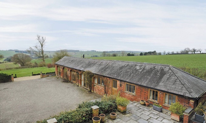 Great Doddington Cottage | Guest Rated 9.8: Cozy 2 Bedroom Stay in Weedon, Daventry