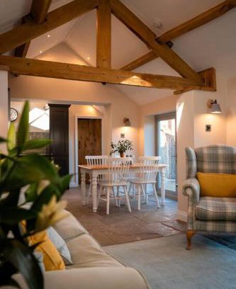 Ripley House | Beautiful Barn Retreat: The Stables Near York, 9.8 Rated