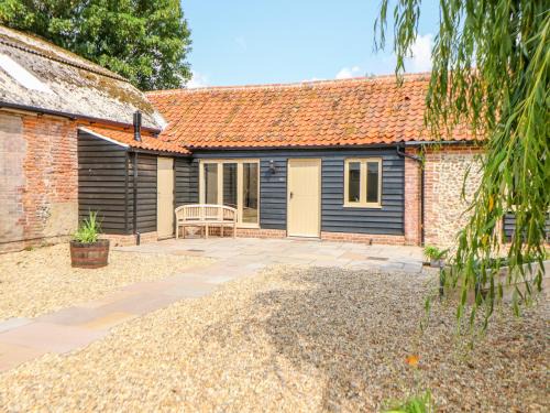 Stanfield House | Discover Family-Friendly Comfort at The Stables Hotel