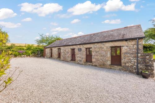 St. Neot House | The Stables