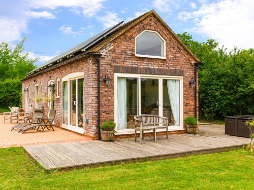 Crudgington House | Experience The Stables: Luxury Pet-Friendly Getaway