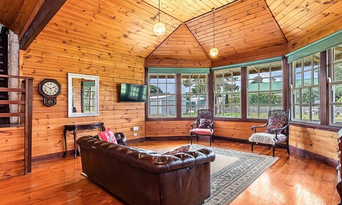 Port Fairy Cottage | The Stables - Unique Farm Experience with Family Amenities