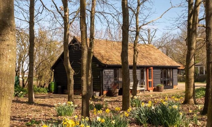 Theberton House | Pet-Friendly Retreat at The Stables, Theberton