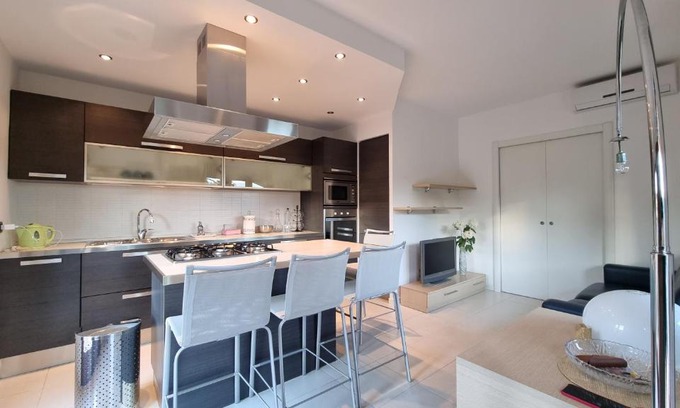 San Mariano Apartment | Family-Friendly Stay at The Star House - Rated 9/10 by Guests