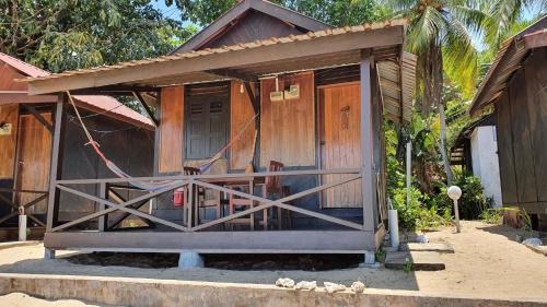 Tekek Hotel | Top-Rated Oceanfront Retreat at The Station Tioman