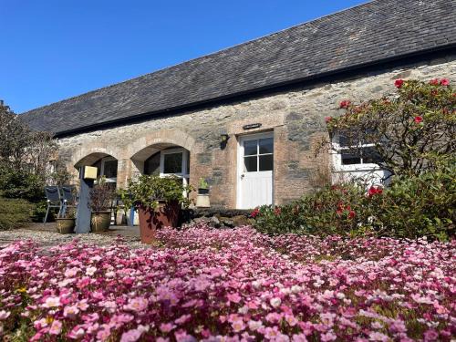 Tarbert Bed & Breakfast | Inviting Stay at The Steading at Barmore with Ocean Views