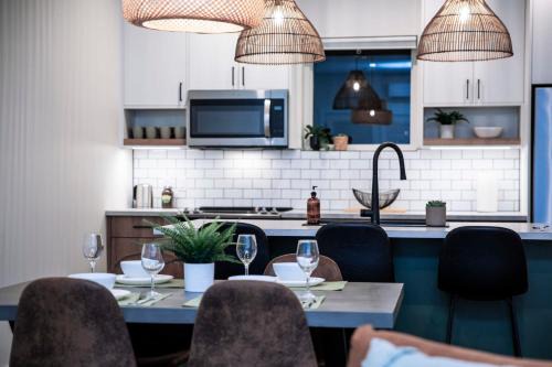 Revelstoke Apartment | Guest Rated: The Stellar Condo with Hot Tub & Child-Friendly Amenities