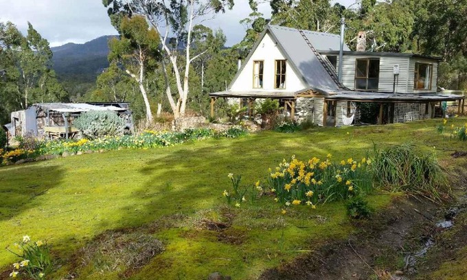 Simpsons Bay House | Oceanview Retreat at The Stone Cottage - Bruny Island